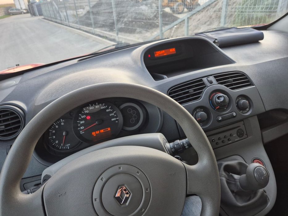 Renault Kangoo 1.6i opłacony, 89 tys km, klimatyzacja, hak