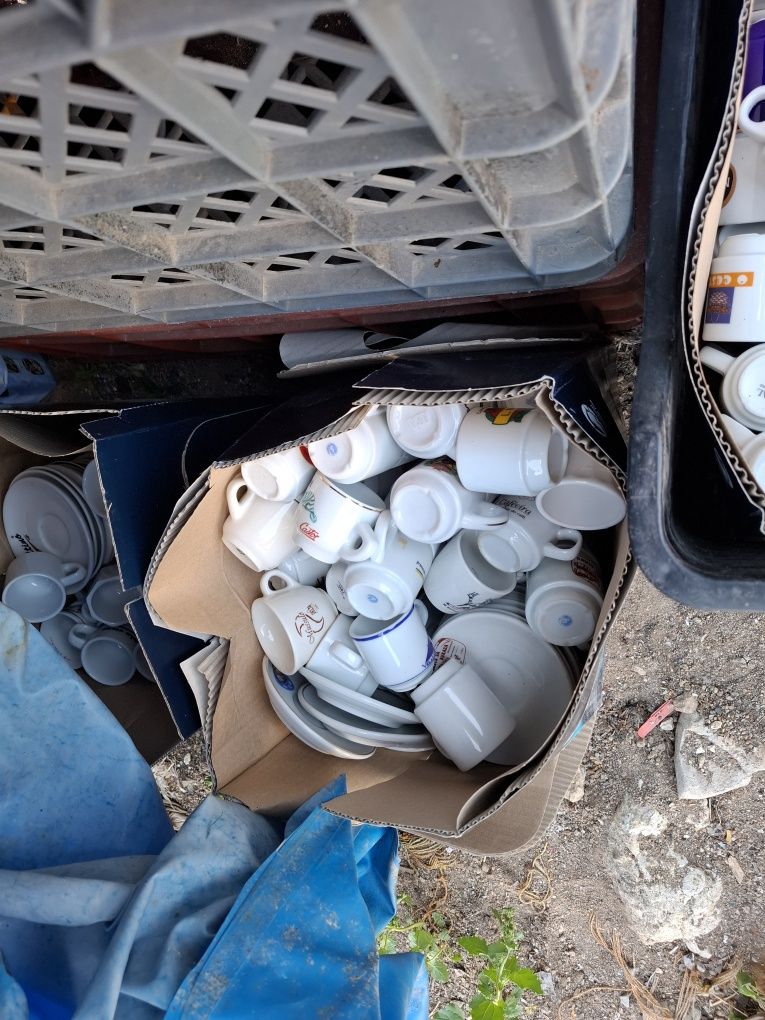 Chavenas e pires de colecção