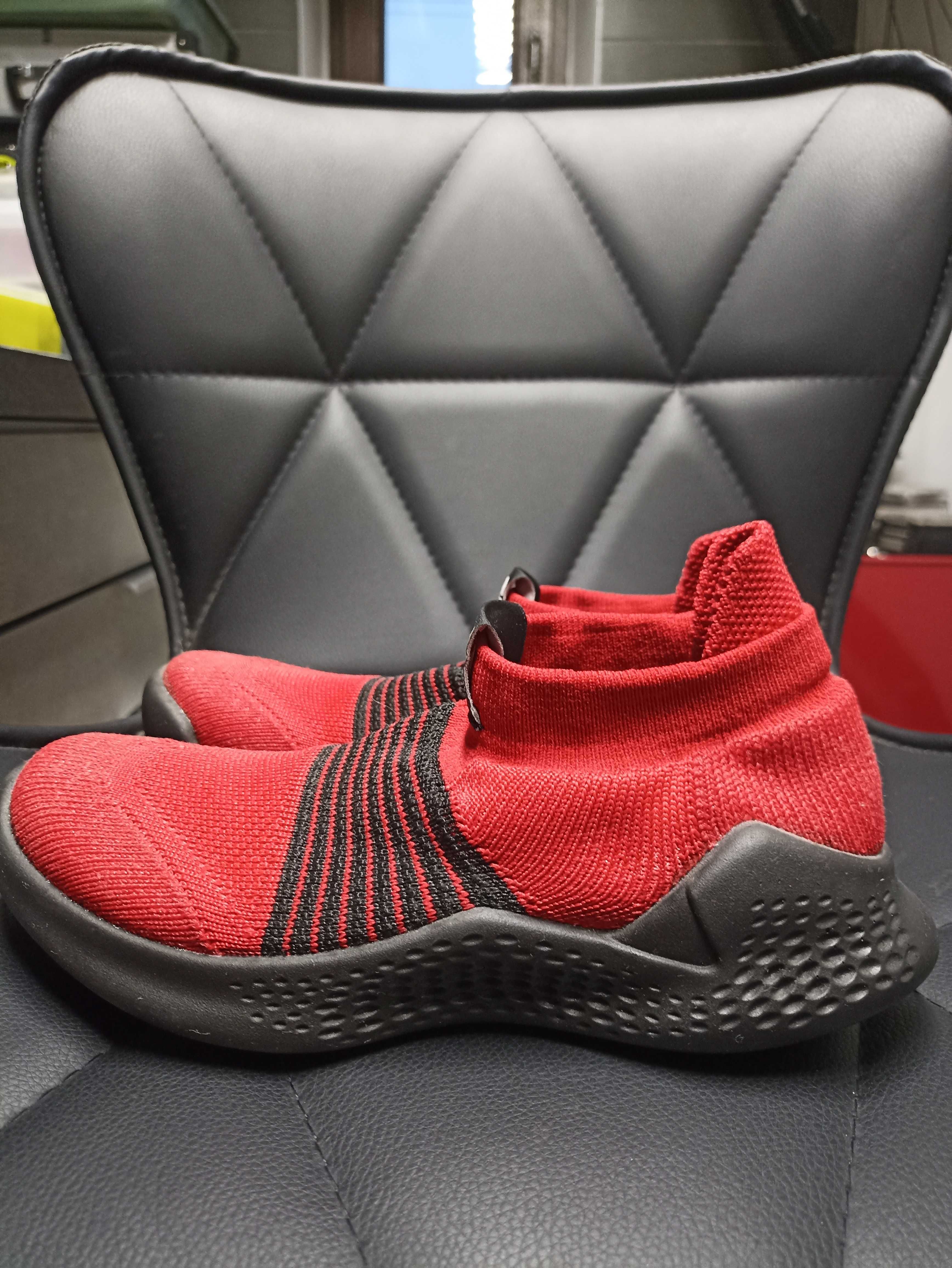Buty dziecięce Adidas Pure Runner, rozmiar 33