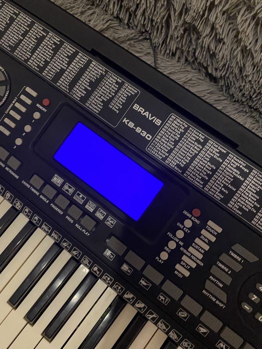 Синтизатор Bravis KB-930