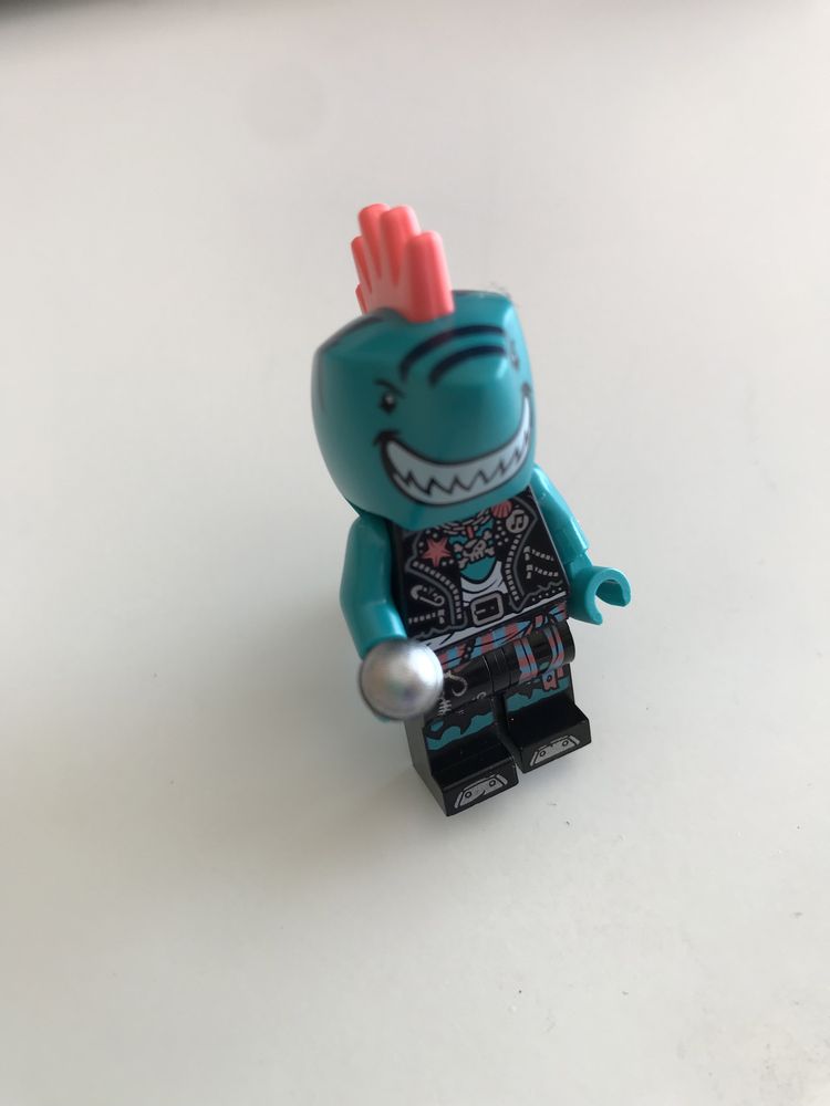 Lego Vidiyo - Bandmates Serie 1 - Minifigura Shark Singer