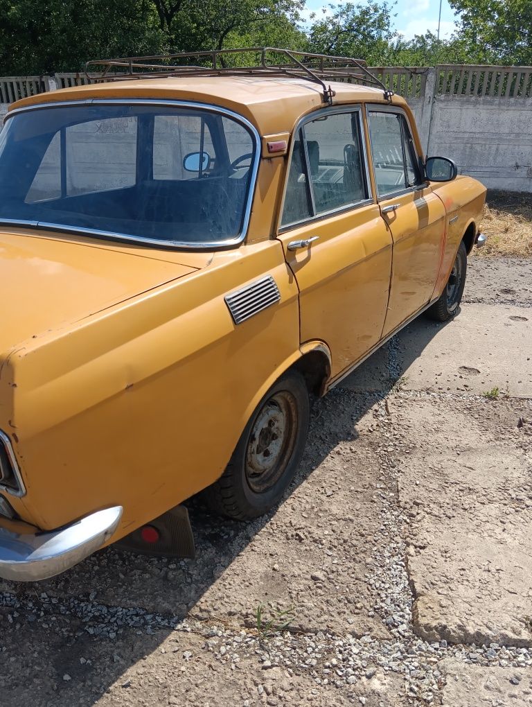 Продам АЗЛК- 2140.