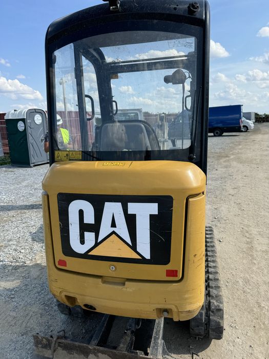 Minikoparka koparka wiertnica kucie skuwanie betonu posadzki