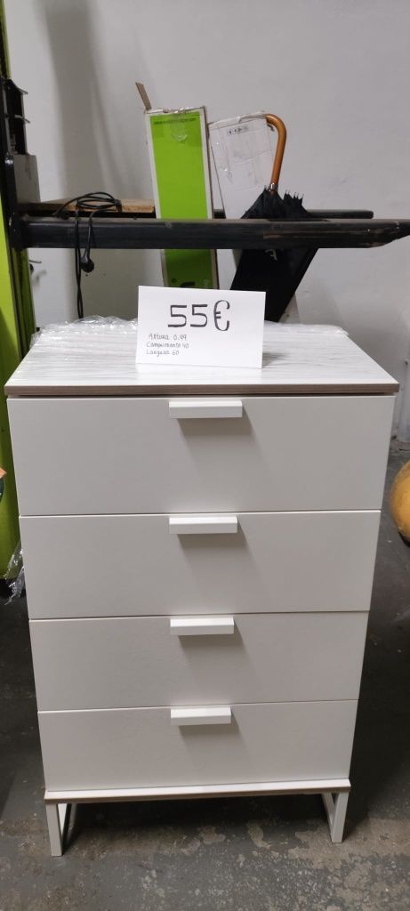 Cómoda IKEA 4 gavetas