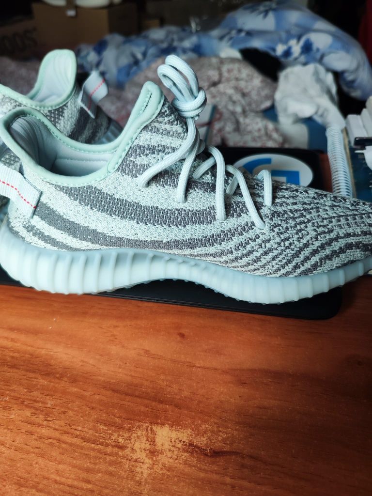 Adidas Yeezy Boost 350 Blue tint tamanho 43