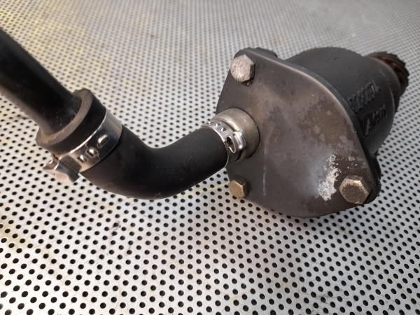 Depressor dos travões / bomba de vácuo AUDI A4 Avant (8D5, B5)