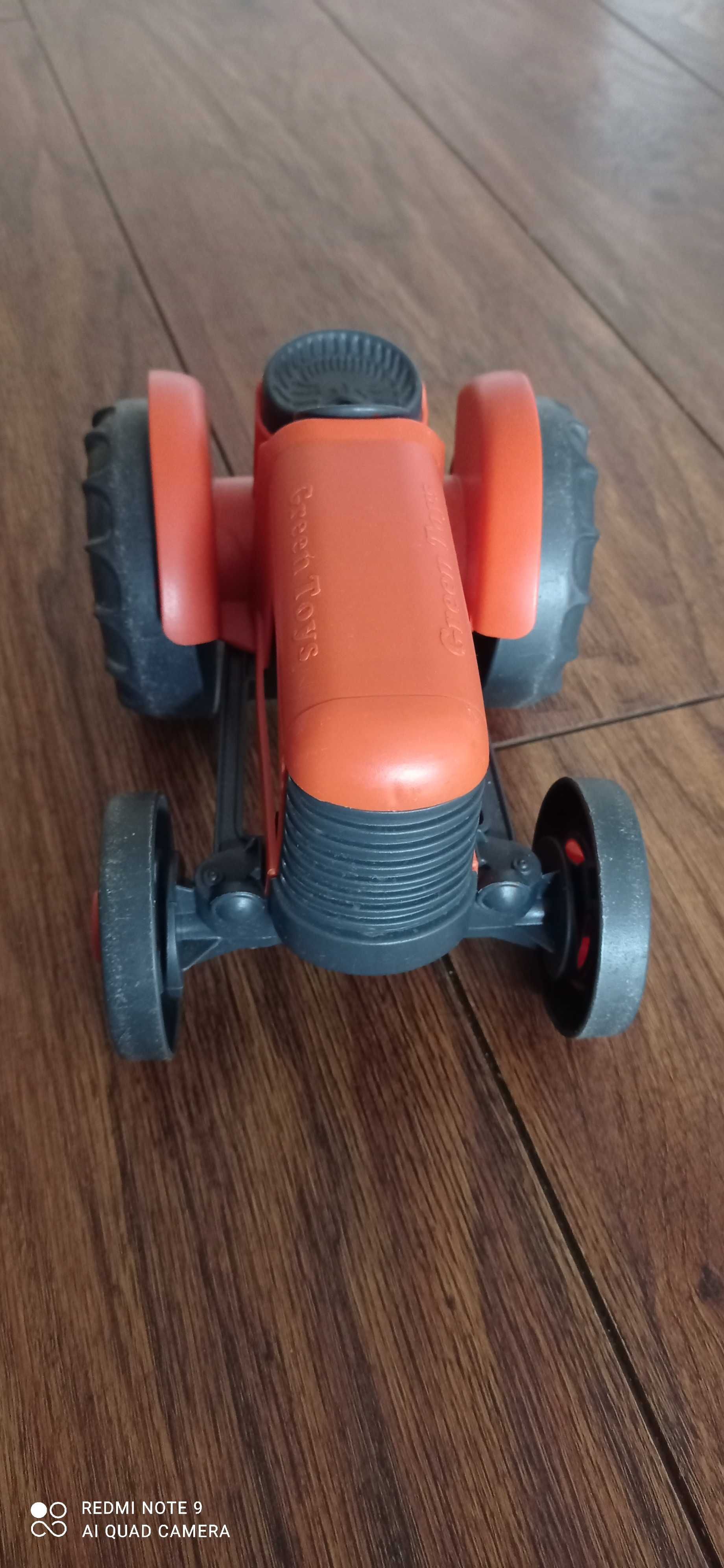 Zabawka ciągnik traktor z przyczepą Green Toys