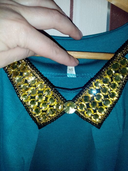 Плаття жіноче в гарному стані