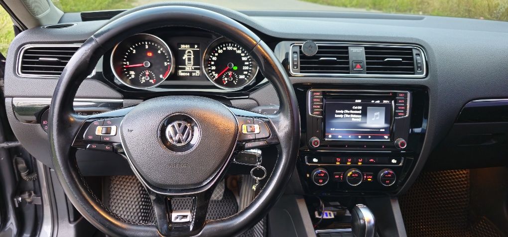Volkswagen Jetta mk6 2016 європа