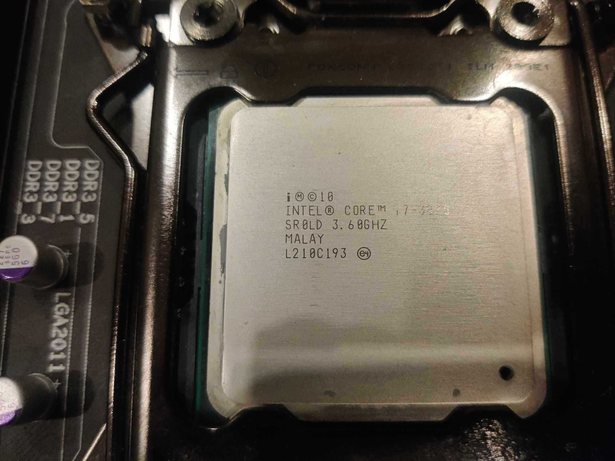 GIGABYTE GA-X79-UP4+I7 3820+12GB RAM+Be quiet Dark Rock 3+240GB SSD