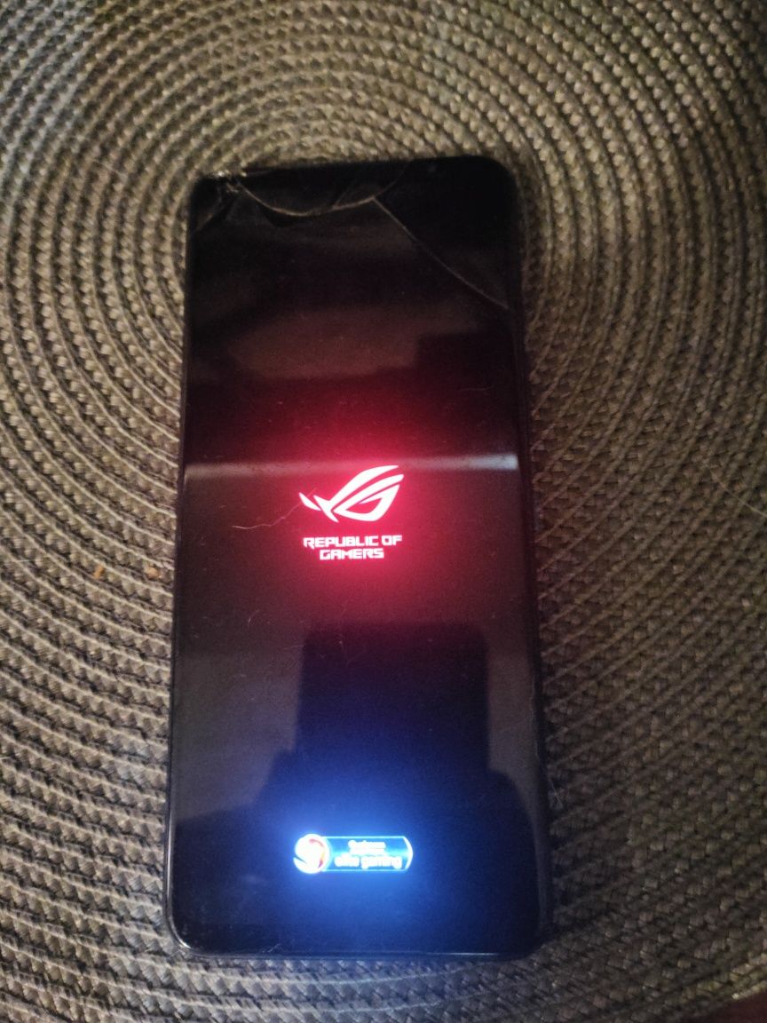 Asus Rog Phone 5 128/12GB działający na części