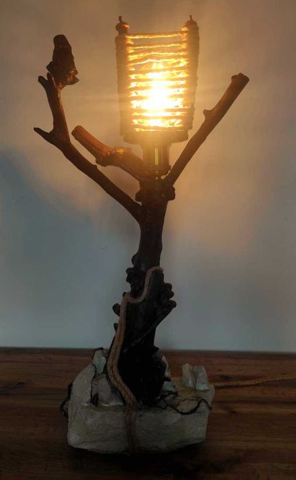 Lampa z gałęzi i kamienia - handmade