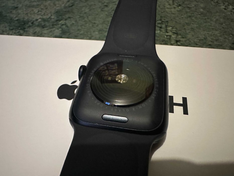 Смарт-годинник Apple Watch SE 2 GPS 40mm S/M