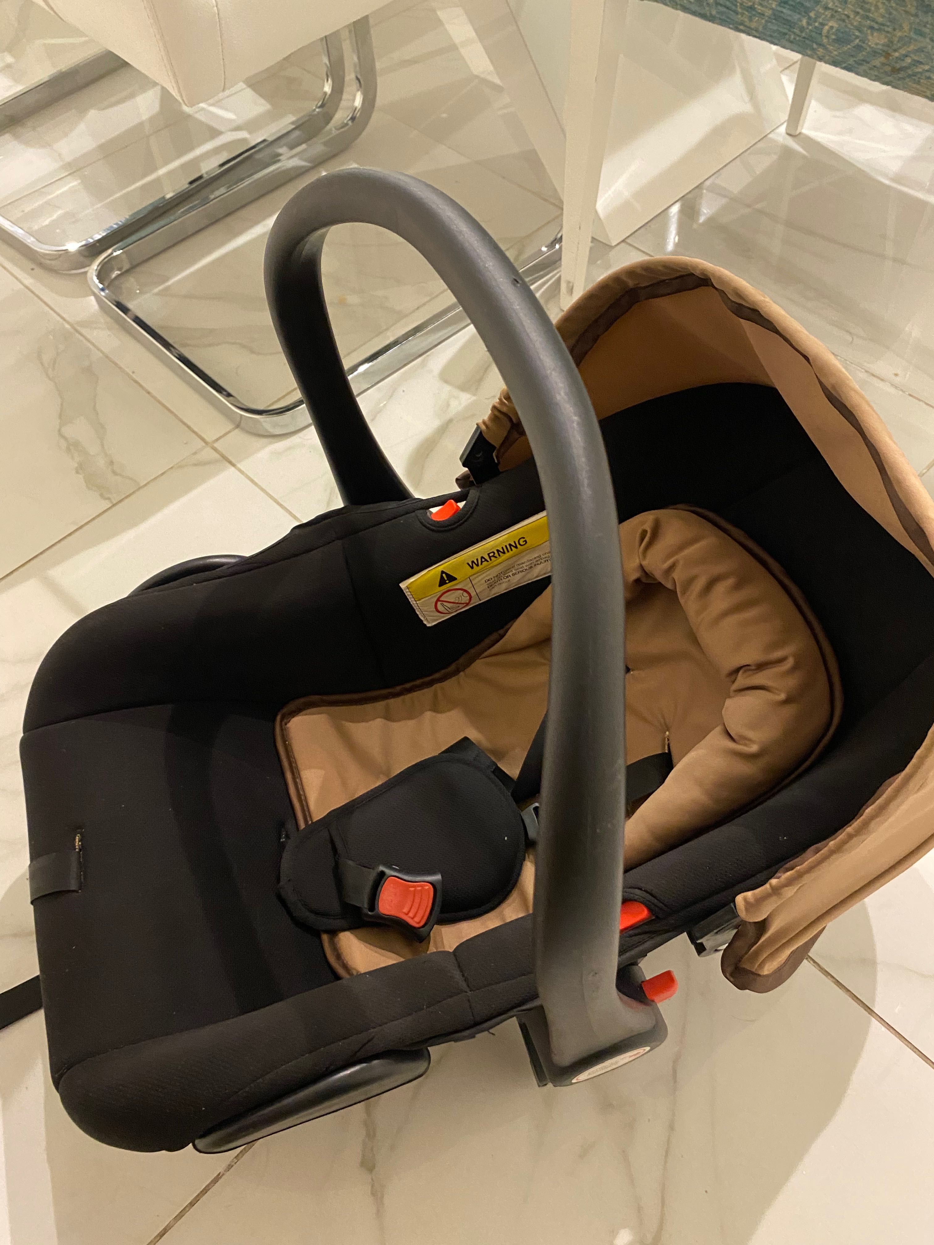 Ovinho de bebê semi novo