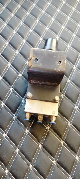 Джойстик гидравлики , пневматики