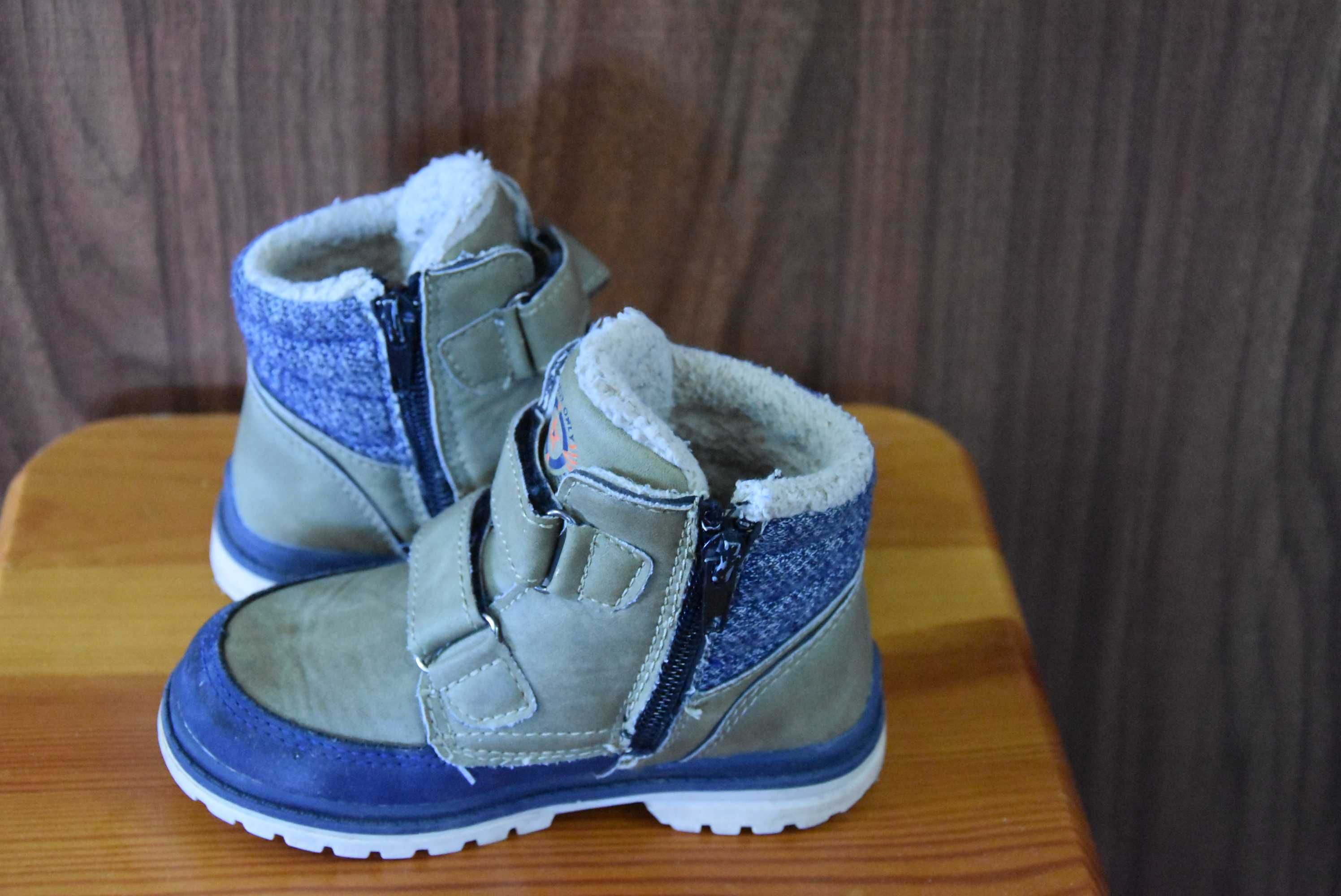 Buty chłopięce zimowe Badoxx r. 25