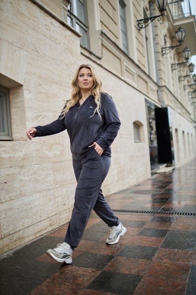 Костюм велюровий