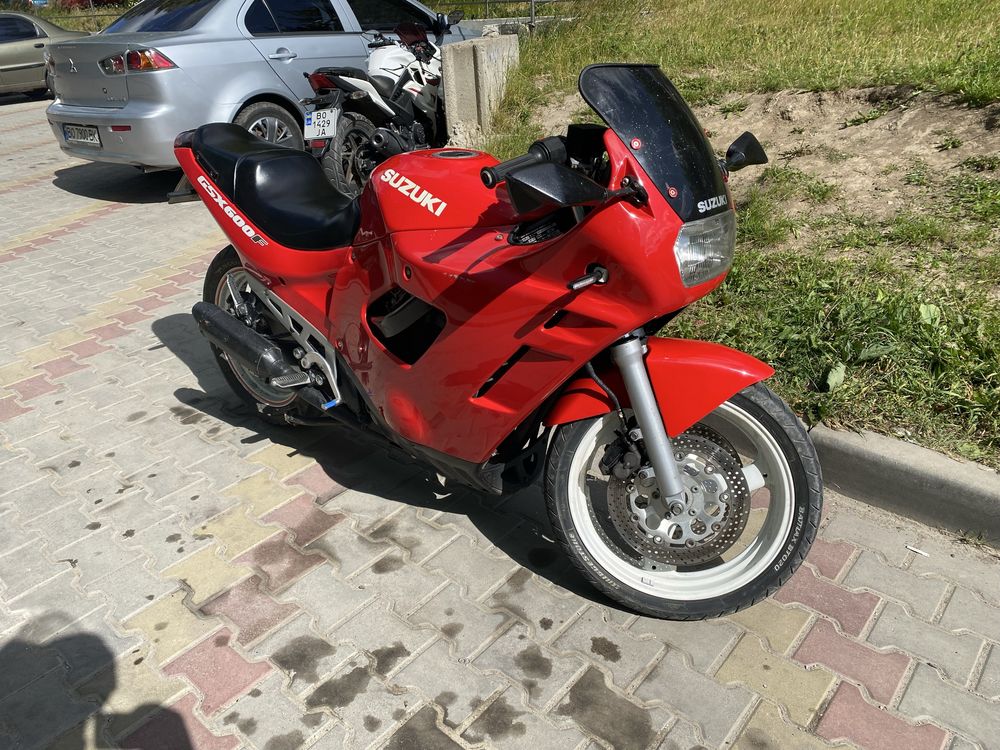 SUZUKI GSX600  katana