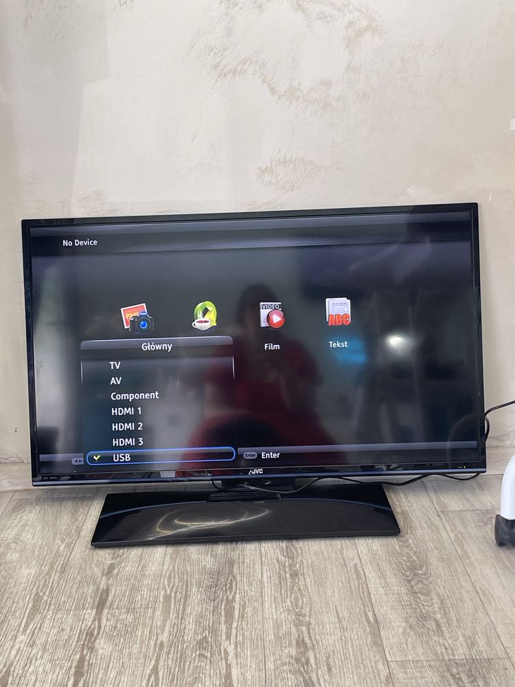 Sprszedam telewizor JVC
