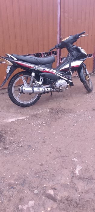 Продам моторку кого цікавить дзвоніть