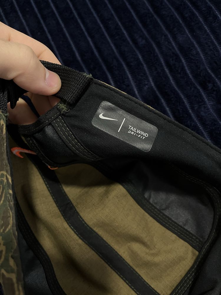Boné Nike Carhartt Tailwind