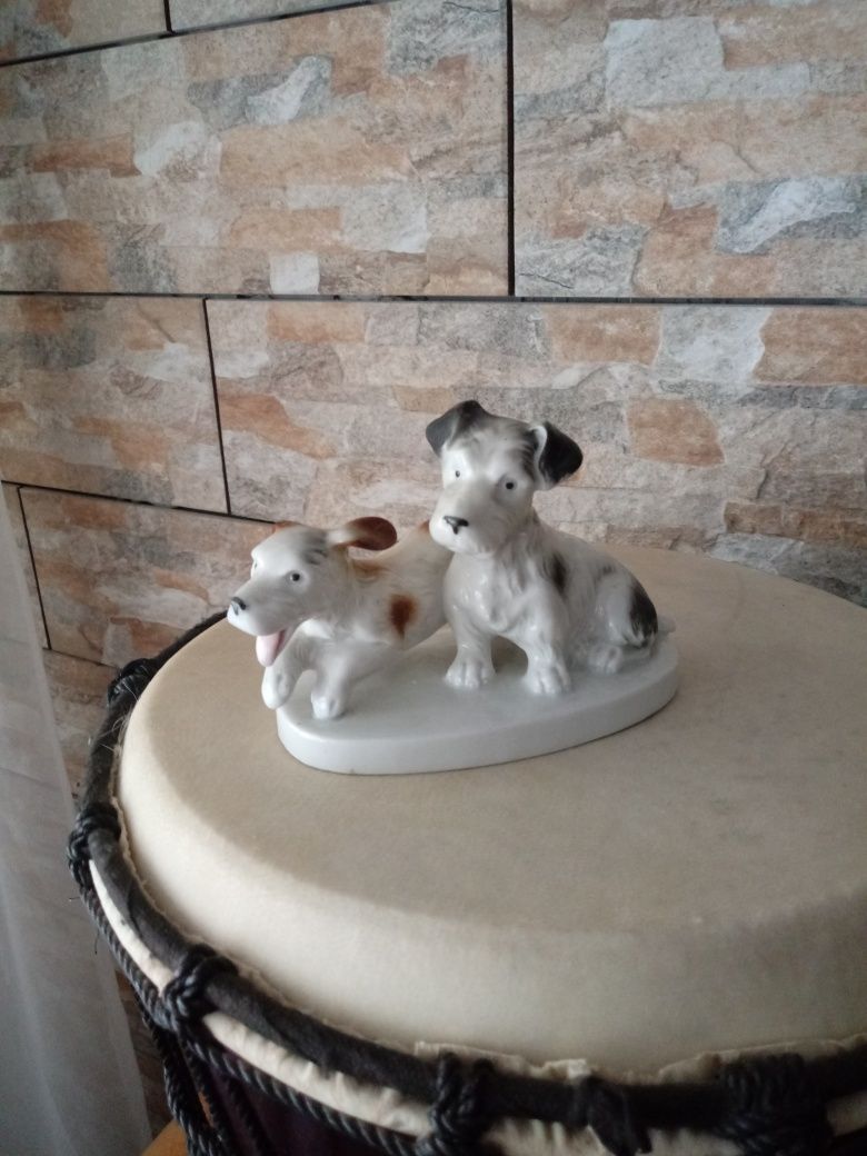 Figurka porcelanowa pieski