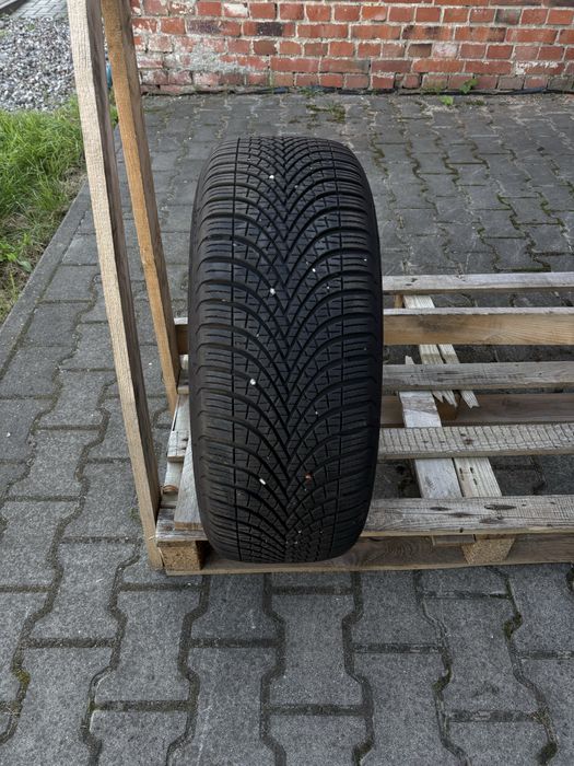 Opona całoroczna Dębica Navigator 3 205/55/16 94V XL, cena za sztukę!