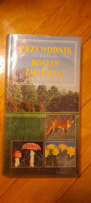 Przewodnik roślin, zwierząt i grzybów na wycieczce