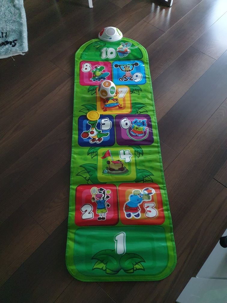 Chicco, mata elektroniczna, Gra w klasy
