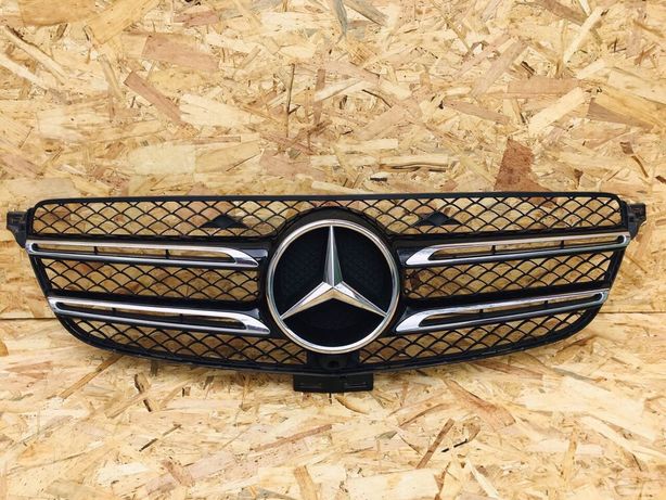 Решетка в бампер Mercedes GLE w166 оригинал состояние новой