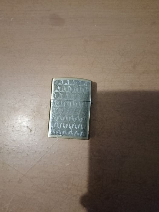 Зажигалка газовая