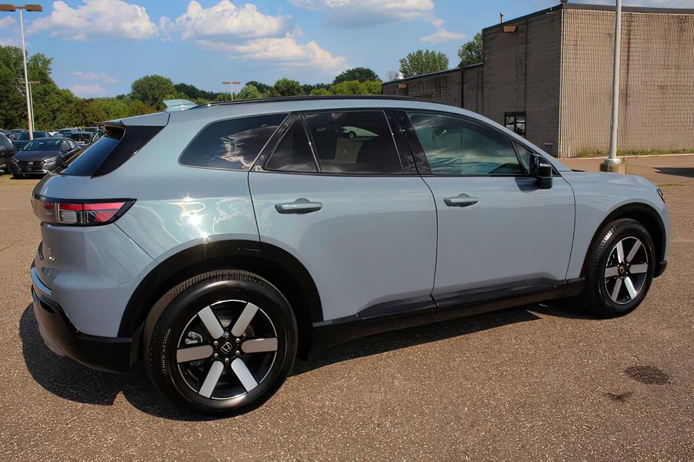 Honda Prologue      2024