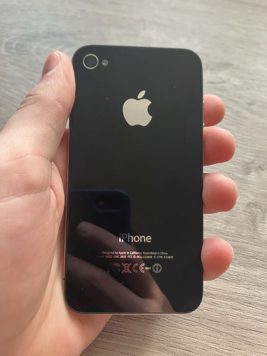 80% IPhone 4 16GB A1332 В Ідеалі