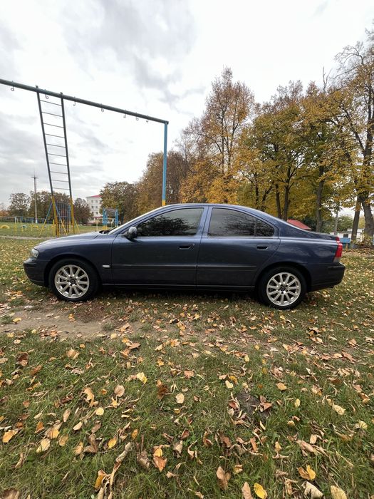Volvo s60 2.5 газ бензин Автомат