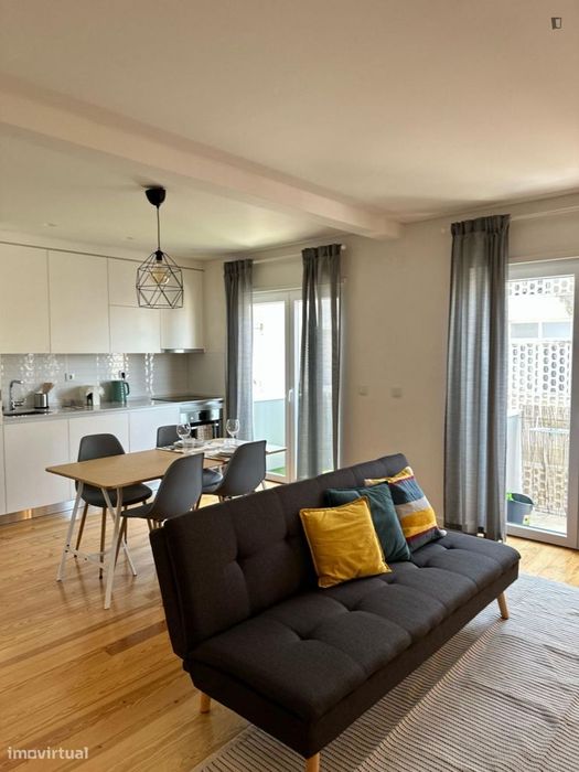 Estúdio - localizado em Campolide Lisbon