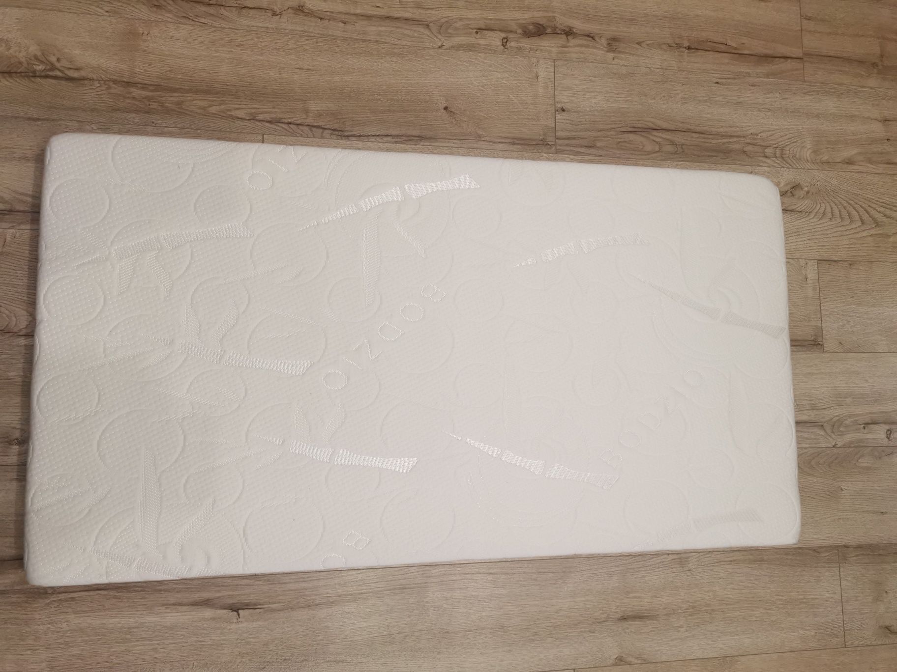 Nowe łóżeczko drewniane