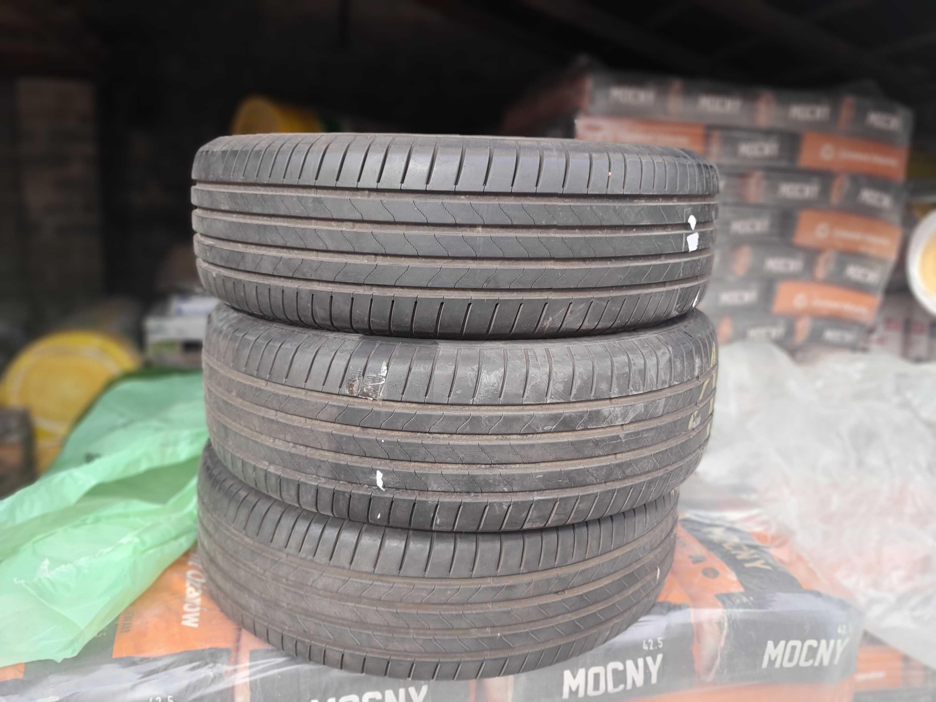 Opony letnie 215x65 r17. 2024r. prawie nowe