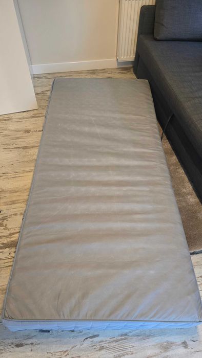 Materac jednoosobowy