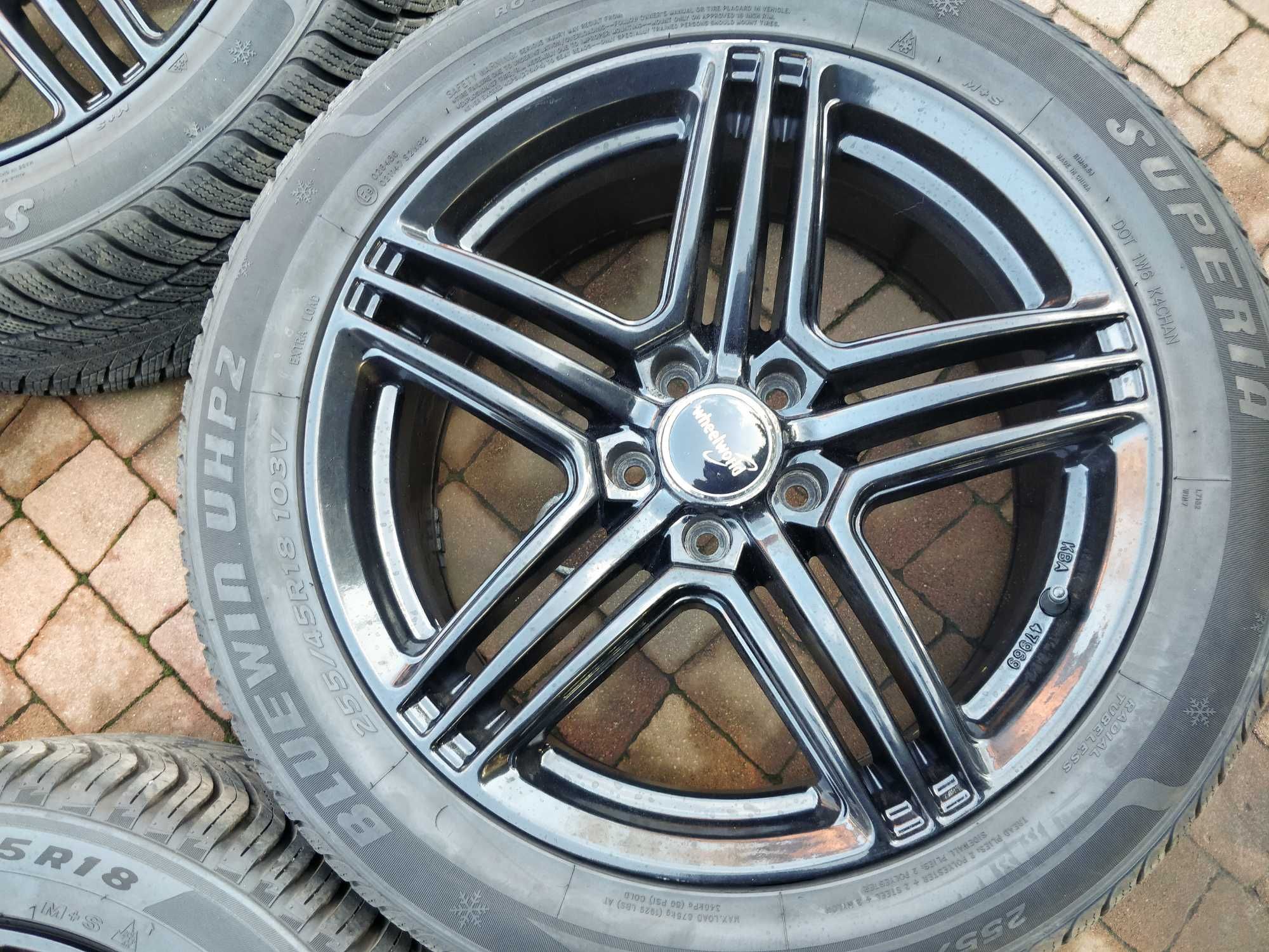 3437. Alufelgi 18" 5x112 8J ET35 Wheelworld czarne Audi Q3 Mercedes