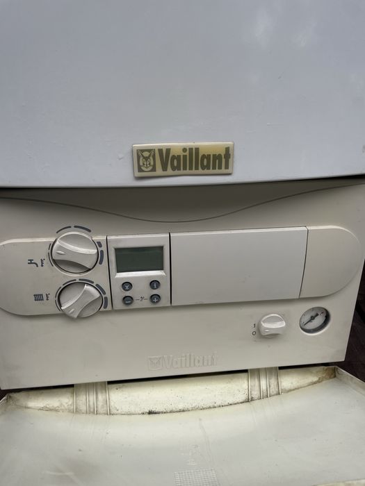 Piec gazowy dwufunkcyjny Vaillant DGN 6 - sprawny