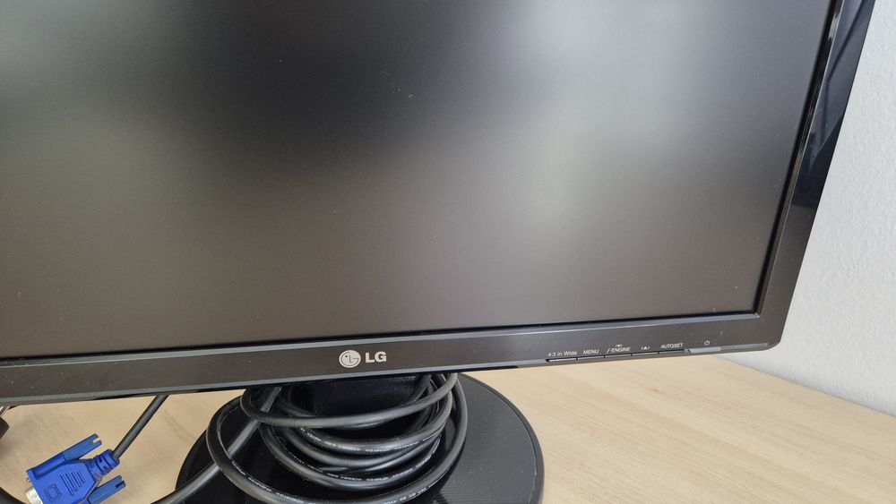 Monitor 19" LG Flatron W1942S