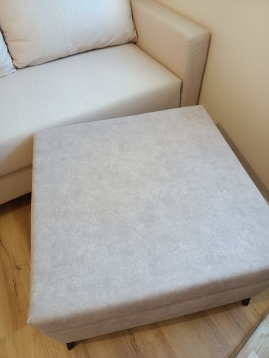 Pufa ze schowkiem 70x70 cm