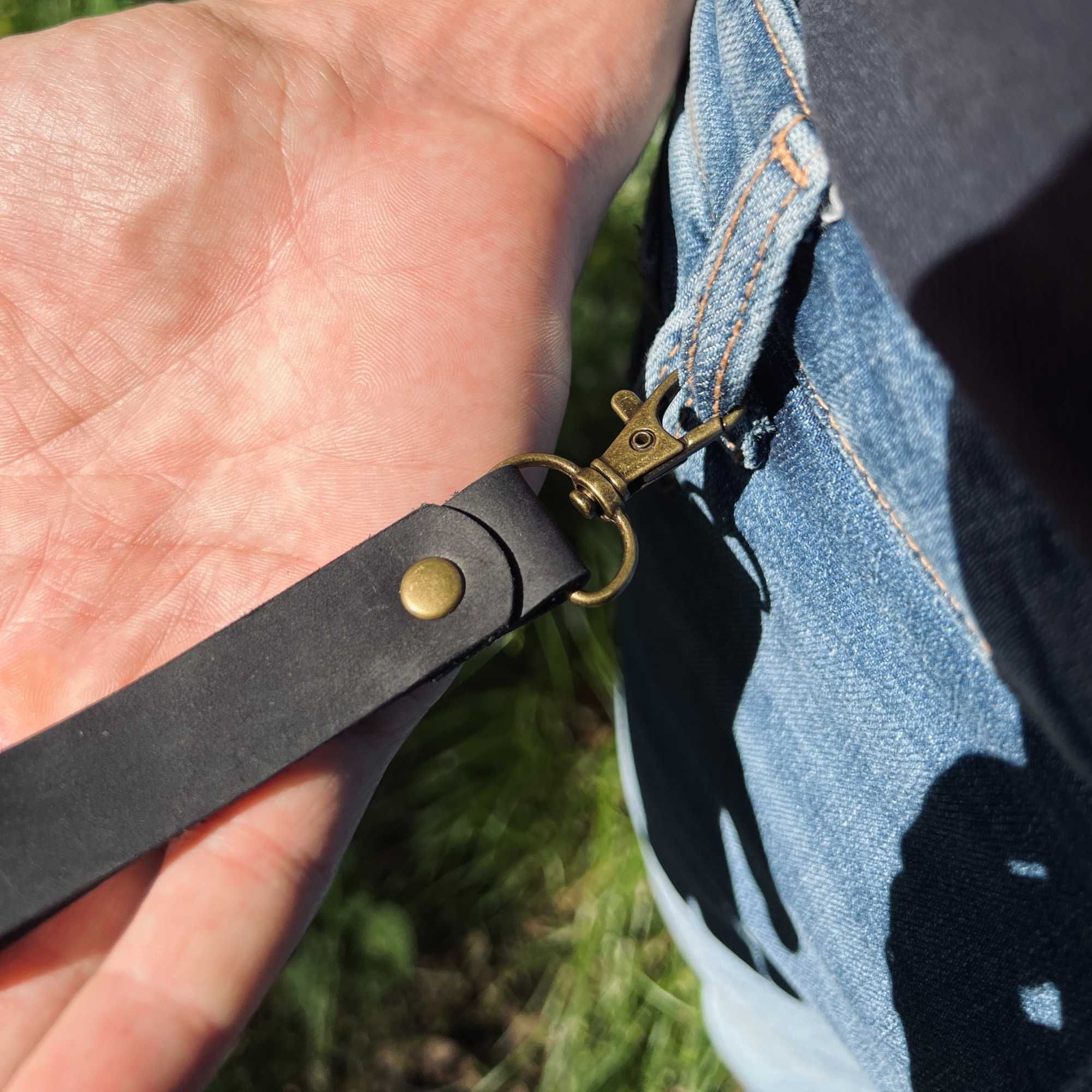 Brelok do kluczy z grawerem skórzany z imieniem handmade