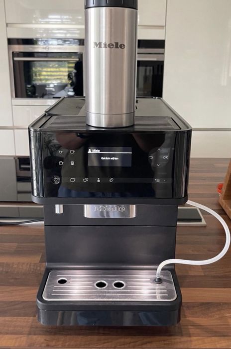 Кавомашинка Miele СМ6350 Black Edition