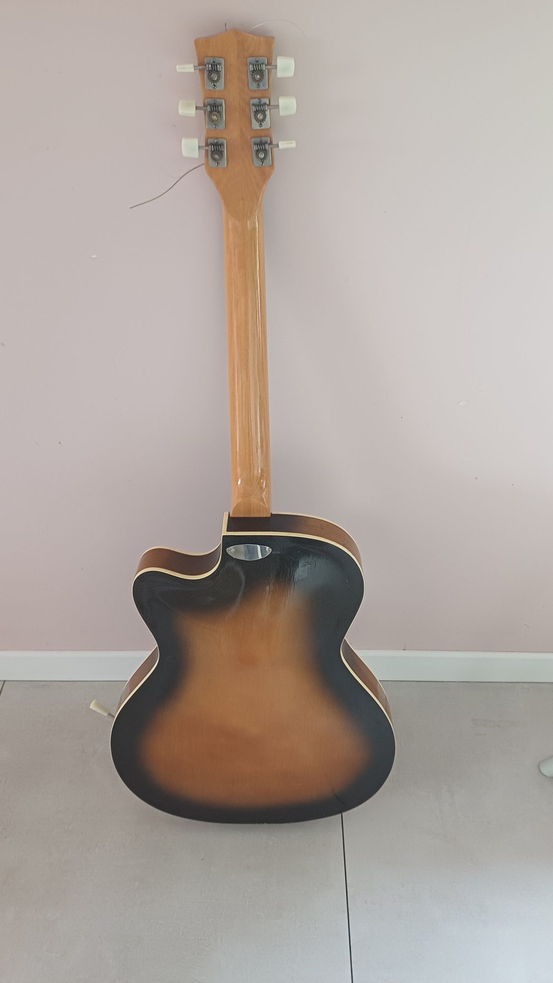 Gitara Defil Jazz