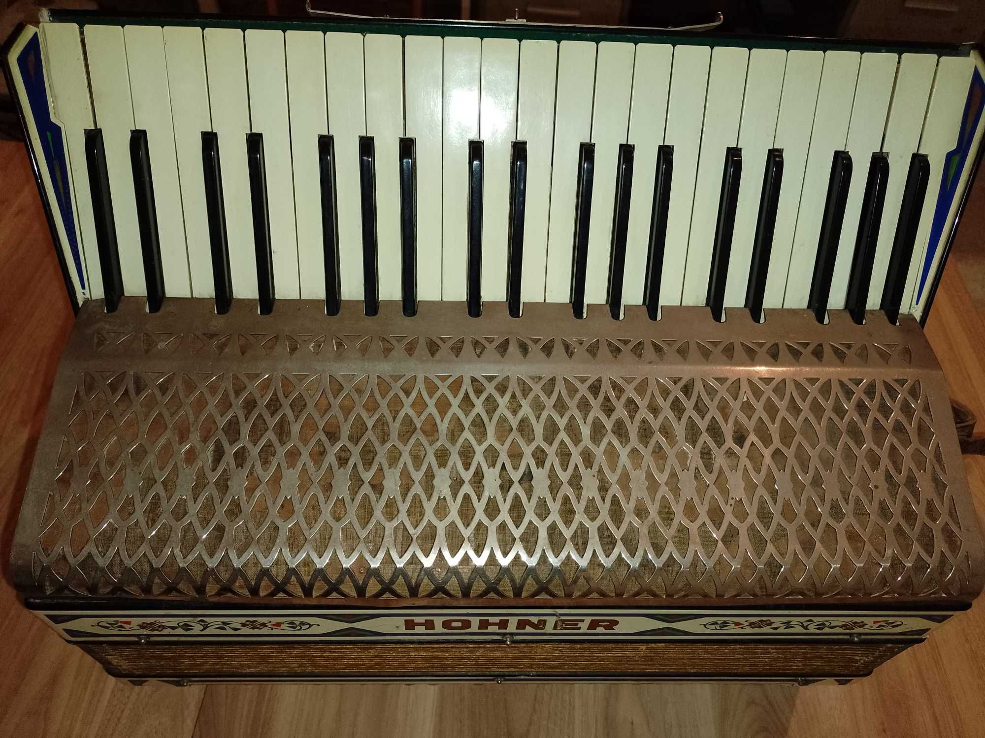 Akordeon Hohner 120 basów