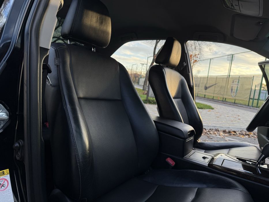 Toyota Camry XV55 офіційна (не фарбована)