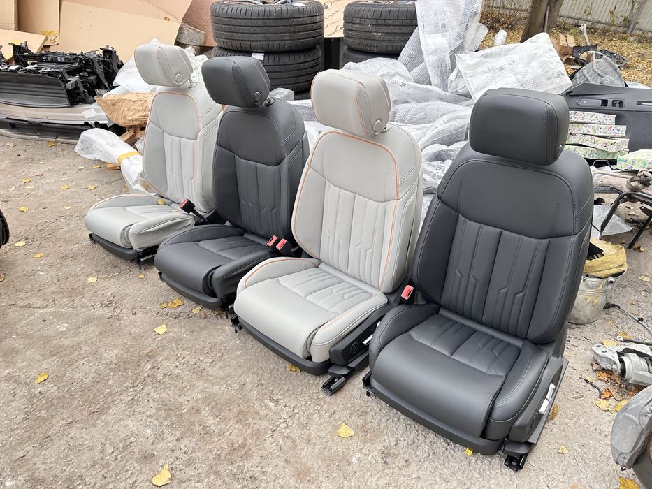 Салон Сидения Ауди Етрон Audi Etron Кресло Сидіння