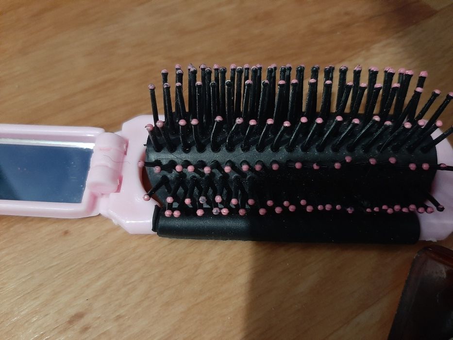 Зеркало расческа зубная щетка