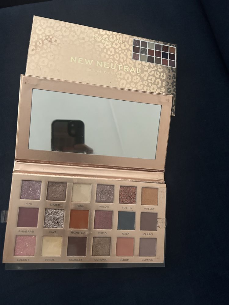 Paleta cieni Revolution Pro New Neutral jesienne kolory brazy roz